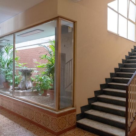 - Roman Ruins House - 750M From The Metro Station Exterior foto