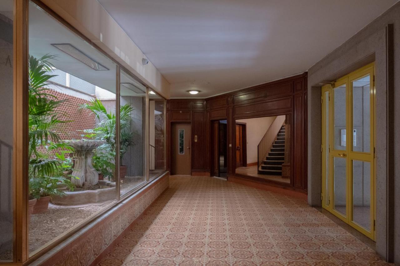 - Roman Ruins House - 750M From The Metro Station Exterior foto
